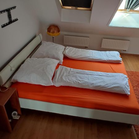 Larix Apartman Sárvár Extérieur photo