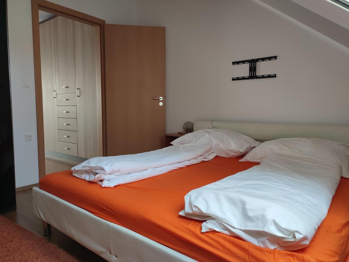 Larix Apartman Sárvár Extérieur photo