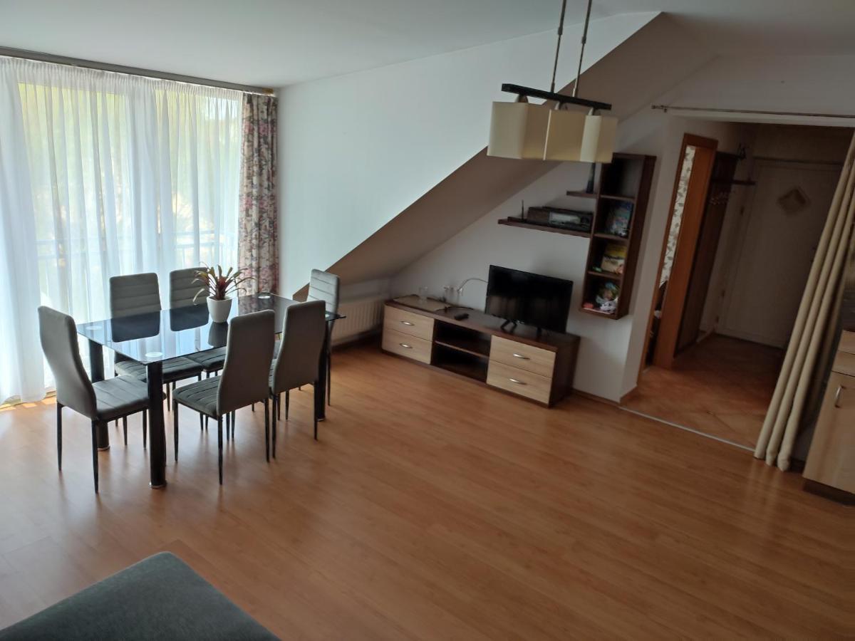 Larix Apartman Sárvár Extérieur photo